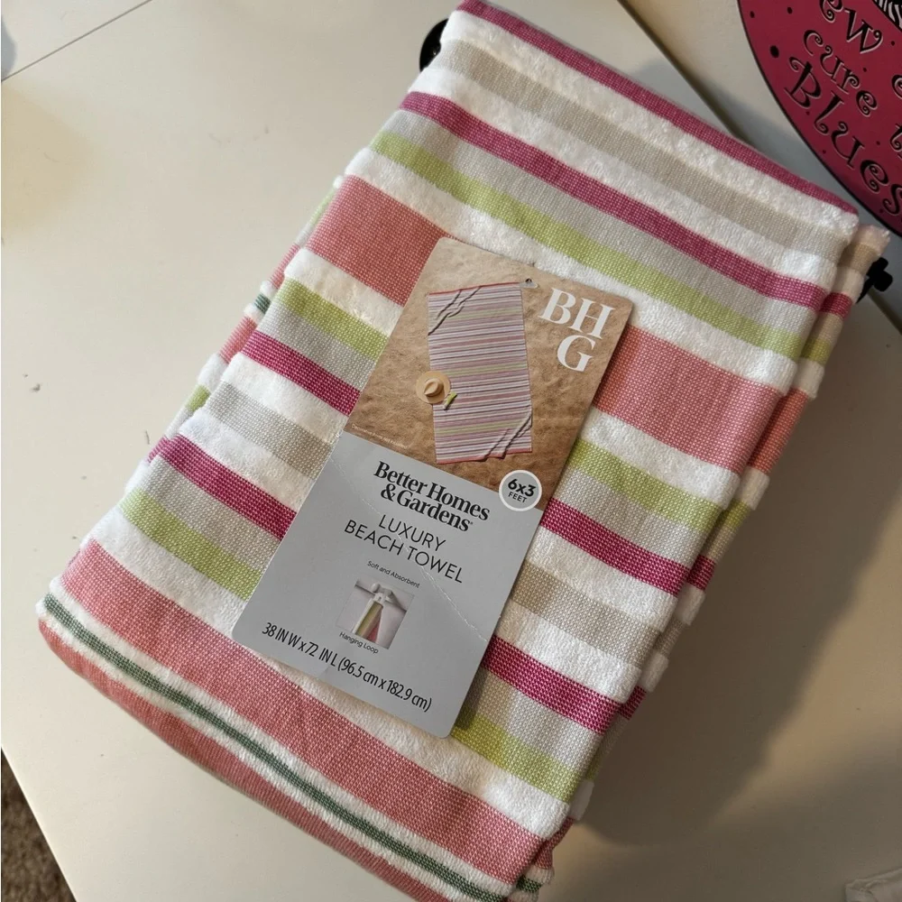 Better Homes And Gardens Pink Stripe Luxury Beach Towel - 2 NWT